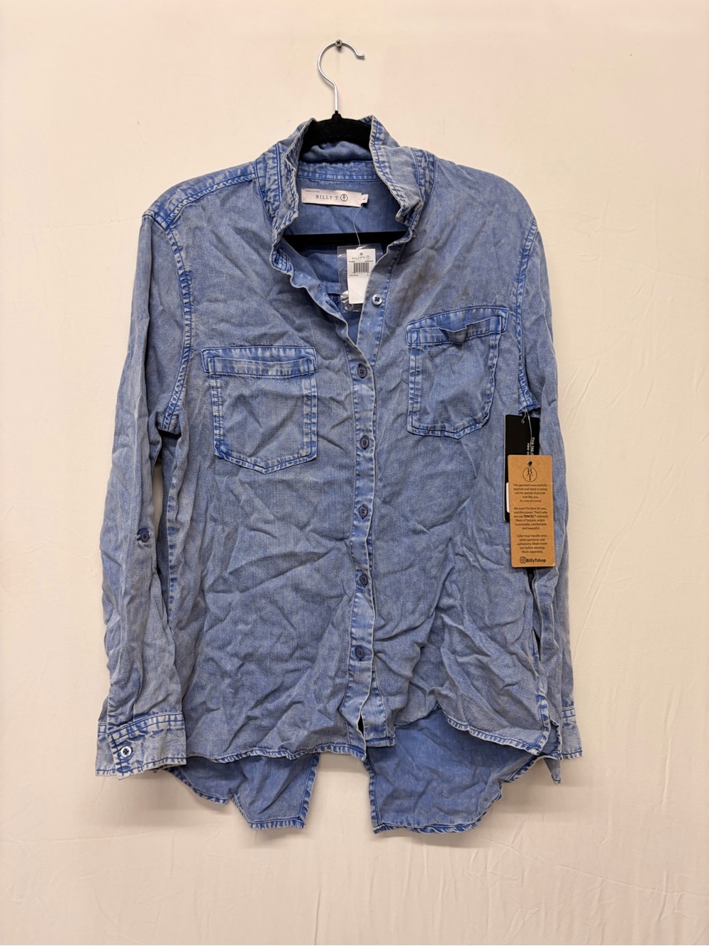 BILLY T Women's Split Back Shirt Size L in Denim Blue